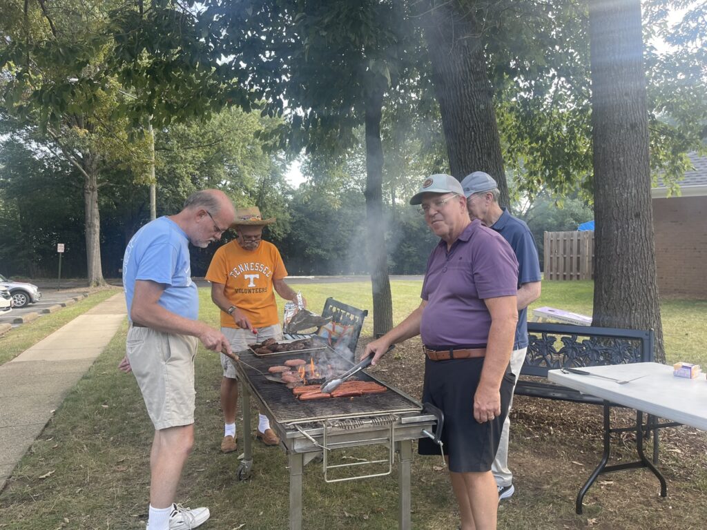 United Methodist Men grilled dinner for the Youth Group on Sunday!